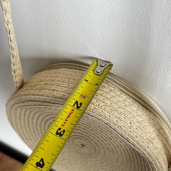 Handbag - Picture 4 of 10